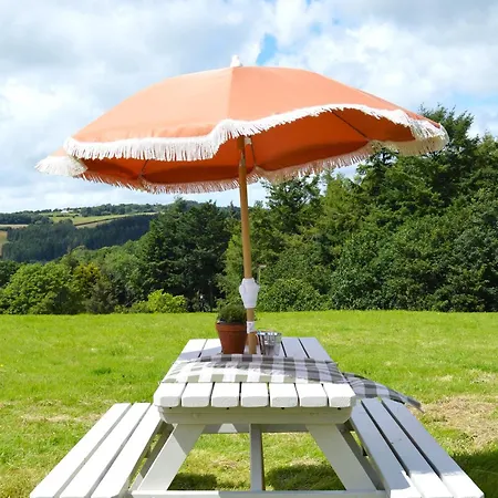 Tylda Tents At Tregonetha - Extra Large 6m Luxury Bell Tent 