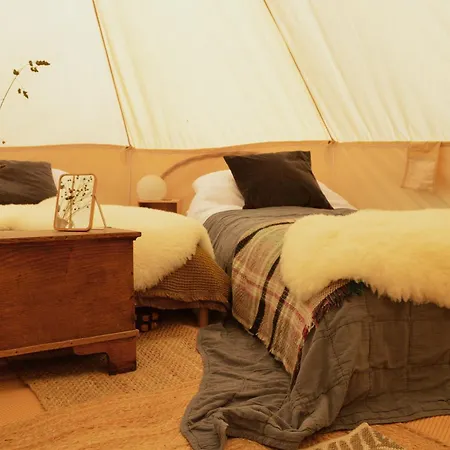 Tylda Tents At Tregonetha - Extra Large 6m Luxury Bell Tent 