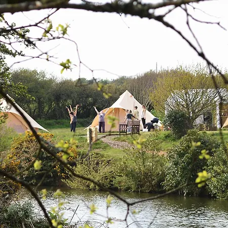 Tylda Tents At Tregonetha - Extra Large 6m Luxury Bell Tent 