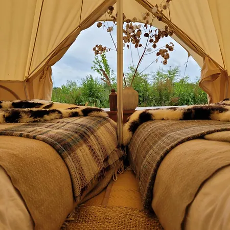 Tylda Tents At Tregonetha - Extra Large 6m Luxury Bell Tent 